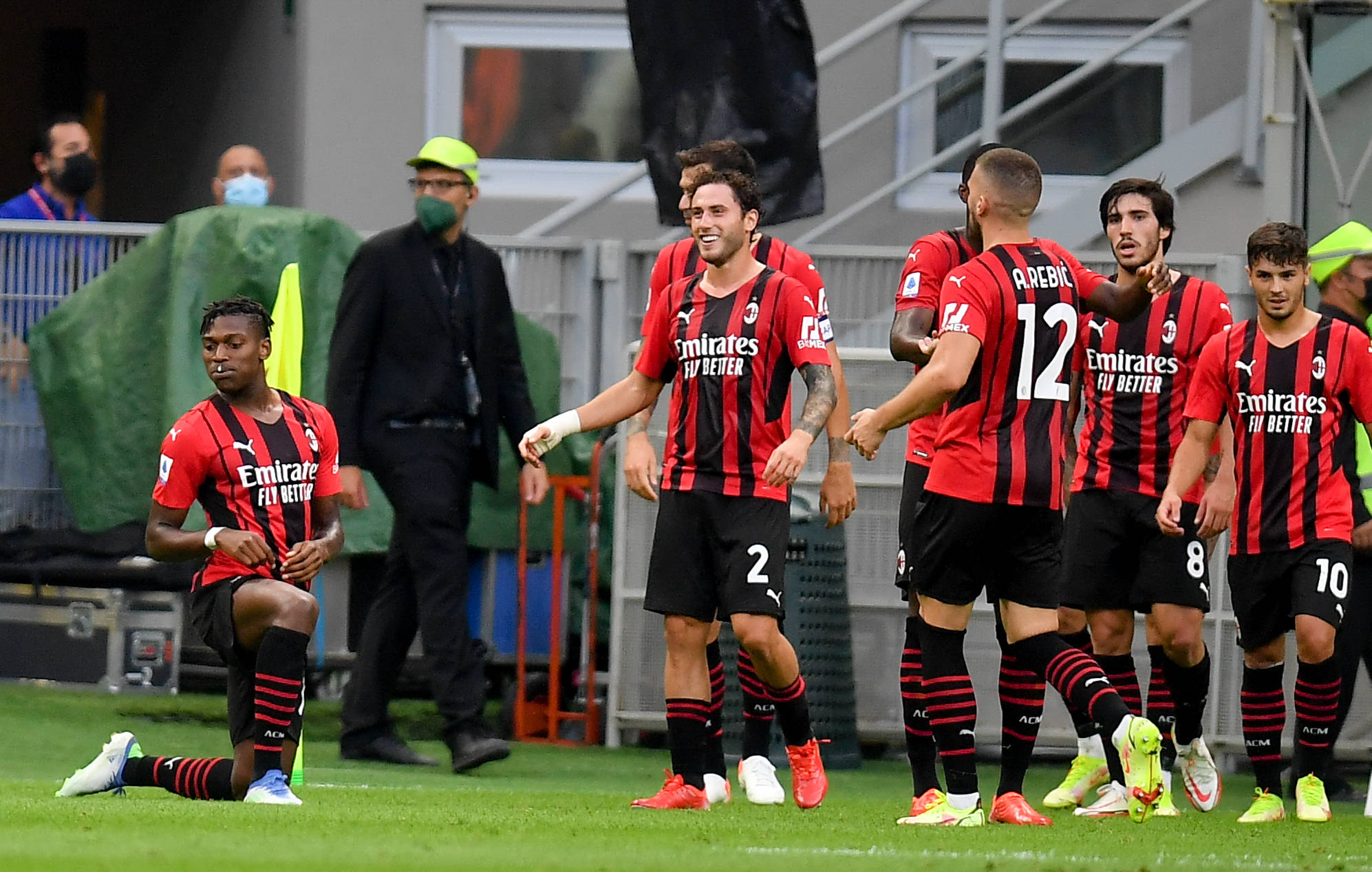 篮球篮网球迷为球队送上支持横幅