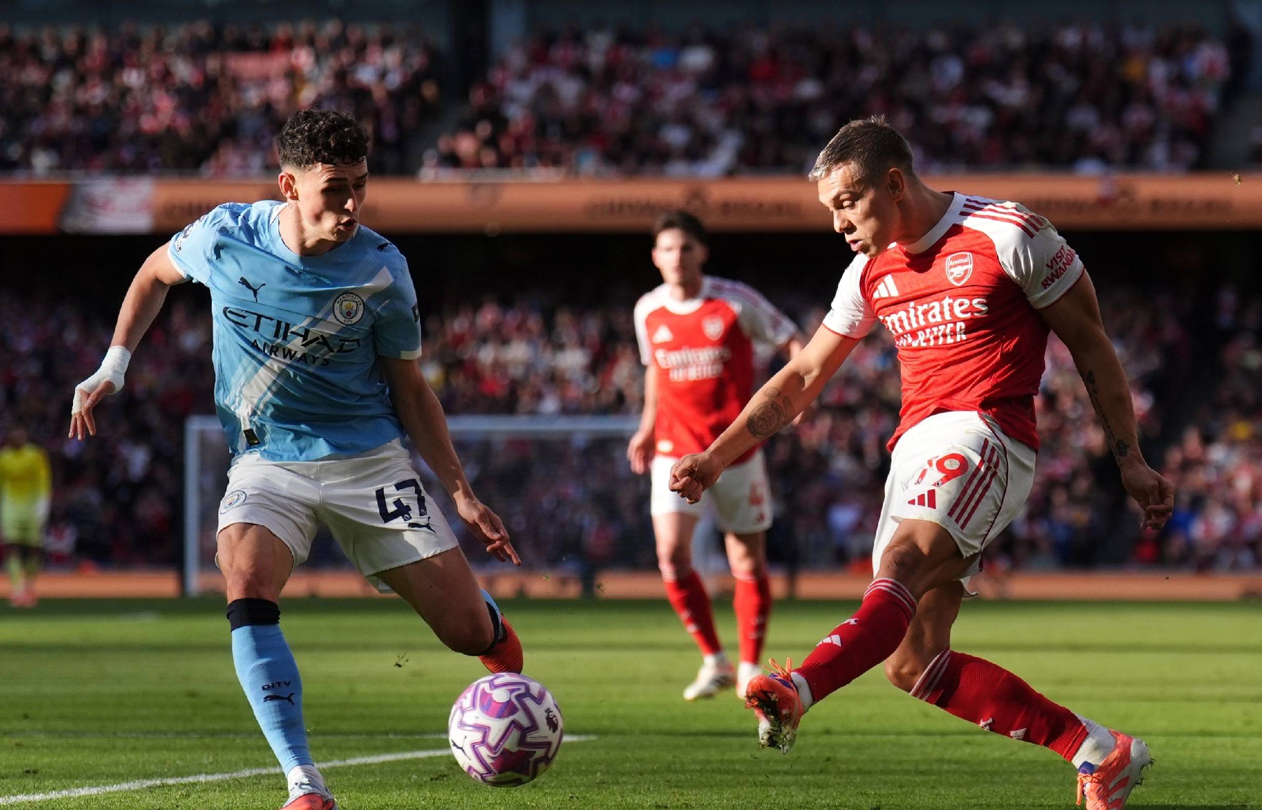 荷兰杯半场：三户舜介双响，鹿特丹斯巴达暂2-0威廉二世（荷兰杯半场战报：三户舜介梅开二度，斯巴达鹿特丹暂2-0领先威廉二世）