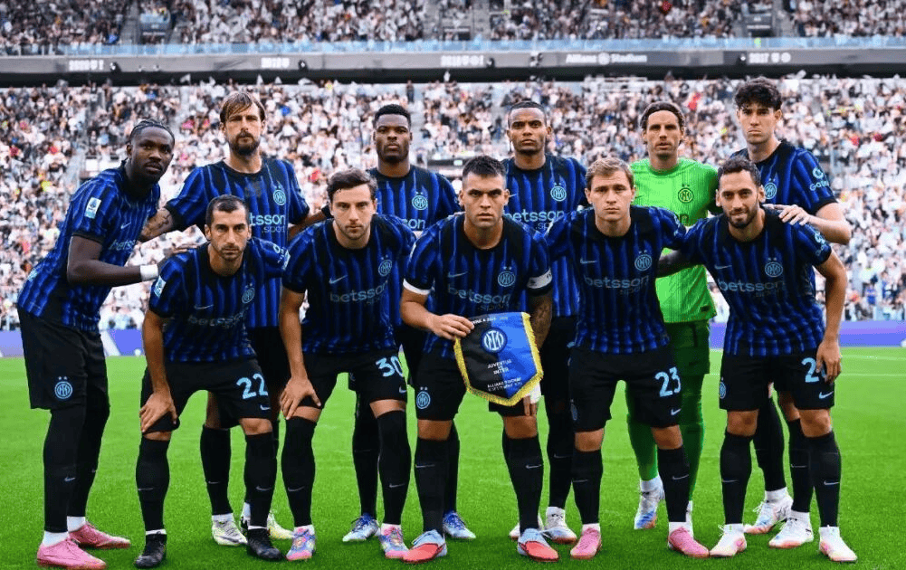 17岁273天，卡尔是拜仁队史德甲单场传射建功最年轻的球员