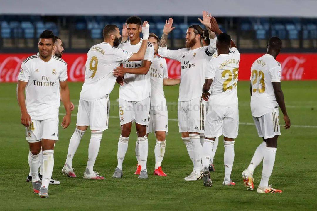 中超比赛焦点：北京国安迎战青岛队,