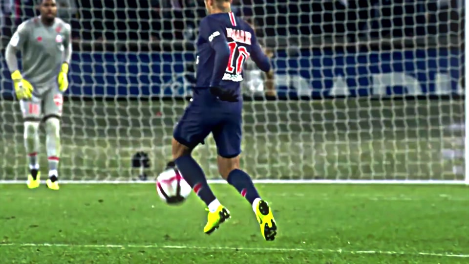 国米阿切尔比第30分钟伤退