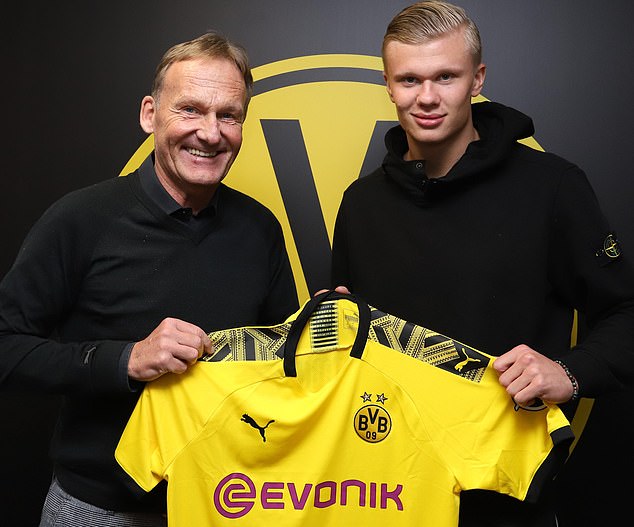 赫罗纳主帅：球队在对抗方面始终处于劣势，冬窗要补强防守端（赫罗纳主帅坦言球队对抗处下风，冬窗将加固防线）