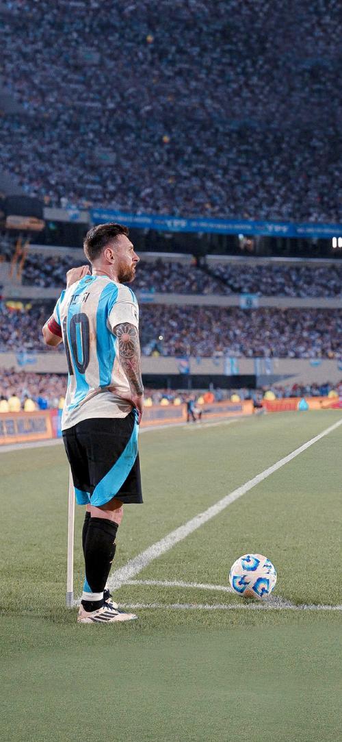 罗杰斯英超连续两场打进两球以上，1998年以来维拉首人（罗杰斯英超连续两战均入两球以上，维拉自1998年来首人）