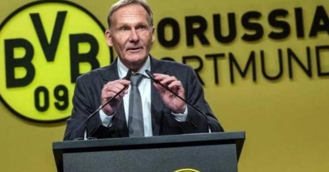 官方：巴萨新星诺莫科缺席12个月，球员已接受韧带手术（巴萨官方：小将诺莫科接受韧带手术，预计缺席一年）