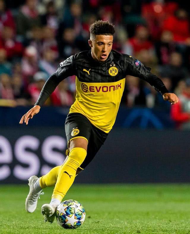 鹈鹕第二节7次失误，单节净负14分半场落后老鹰10分