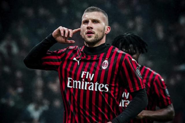 跟队：引进塞门约后，曼城可能会卖掉萨维尼奥或鲍勃中的一人（随队记者：曼城签下塞门约后，萨维尼奥与鲍勃或将有一人被出售）