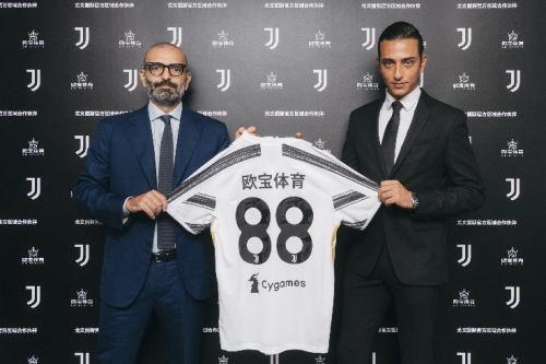 若单一转会窗签下两位转会费上亿欧的球员，利物浦将创历史