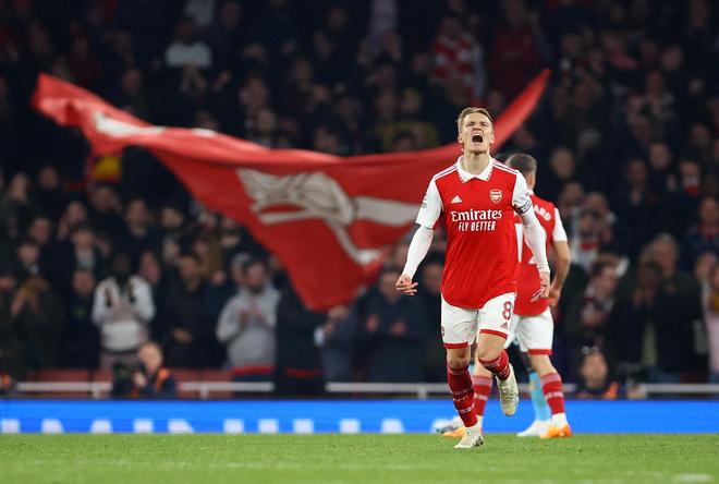 本赛季英超创造机会之王出炉！曼联队长B费高居榜首（英超本季机会王揭晓：曼联队长B费荣登榜首）