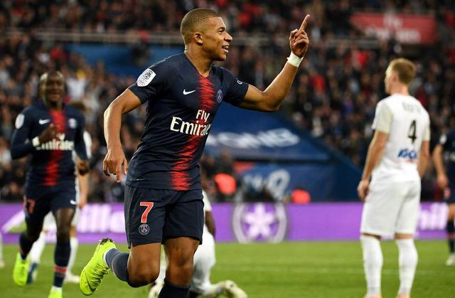 官方：曼城签下纽约城左后卫麦克法兰（官宣：曼城从纽约城引进左后卫麦克法兰）